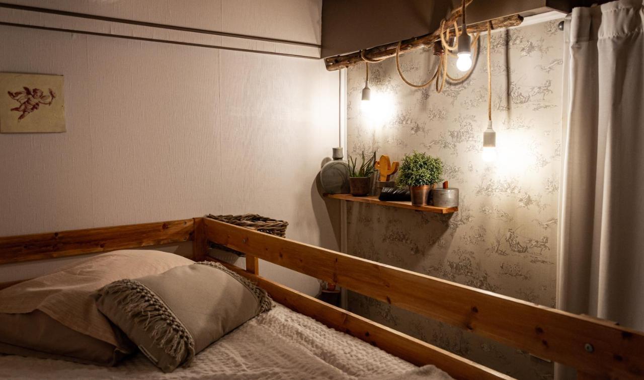 Abacard Home Chambre D'Hotes Adult Only Roquemaure  Eksteriør billede